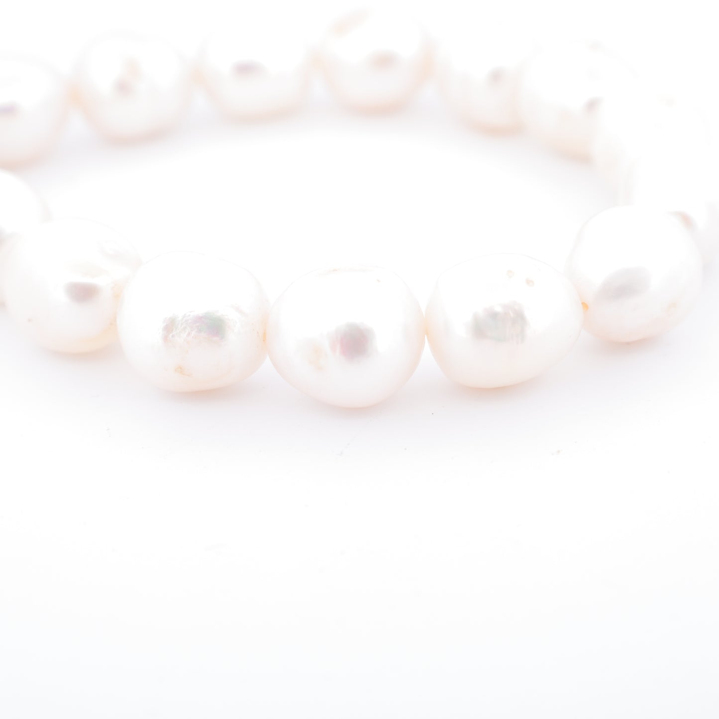 Bracelet Perles Baroques d'Eau Douce, Croix Perlée et Perles Intercalaires Argent