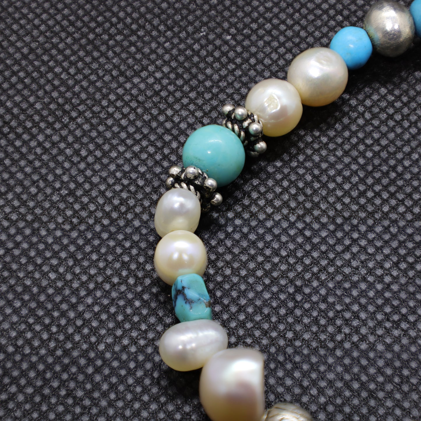 Bracelet Perles Baroques d'Eau Douce, Turquoise, Perle Tête de Mort Argent et Perles Intercalaires Argent