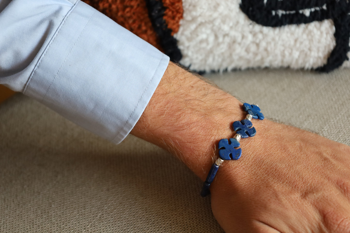 Bracelet en Lapis-Lazuli, Perles Tubulaires, Motifs "Croix" Stylisées et Perles Intercalaires Argent