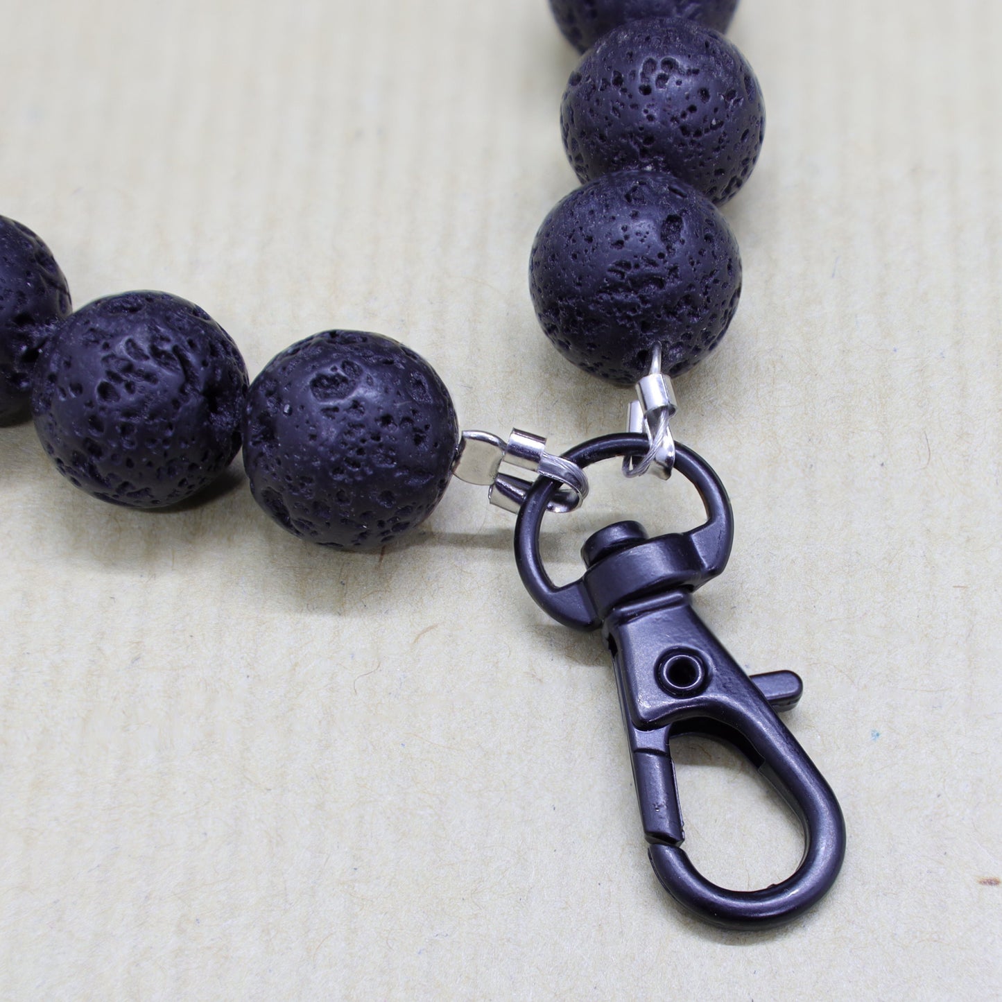 Dragonne Perles de Lave et Perle Synthétique Rose