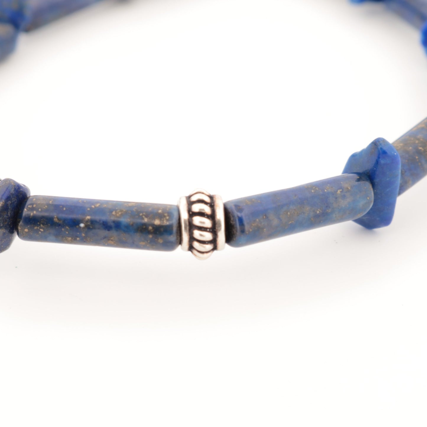 Bracelet en Lapis-Lazuli, Perles Tubulaires, Perles Baroques et Perle Striée Argent