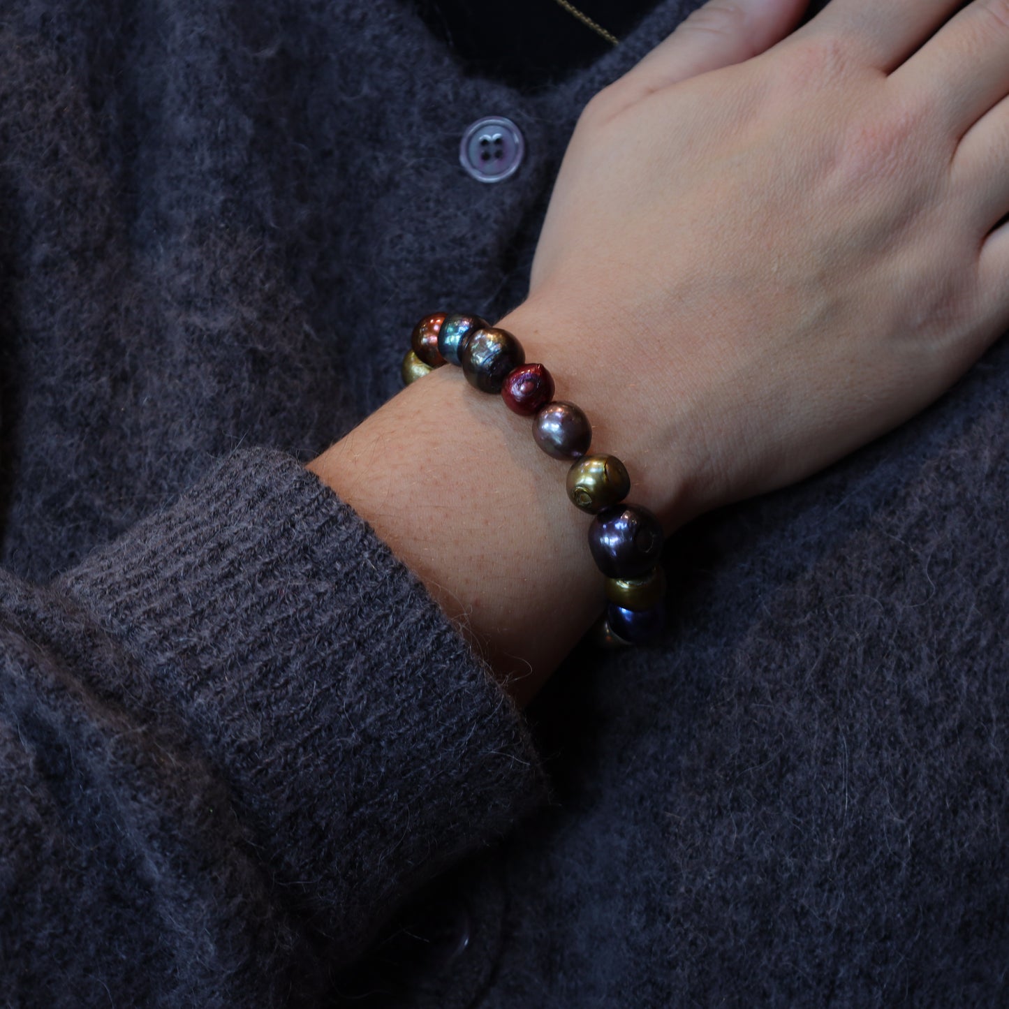 Bracelet Perles Baroques d'Eau Douce Irisation Multicolore et Perle Intercalaire Argent