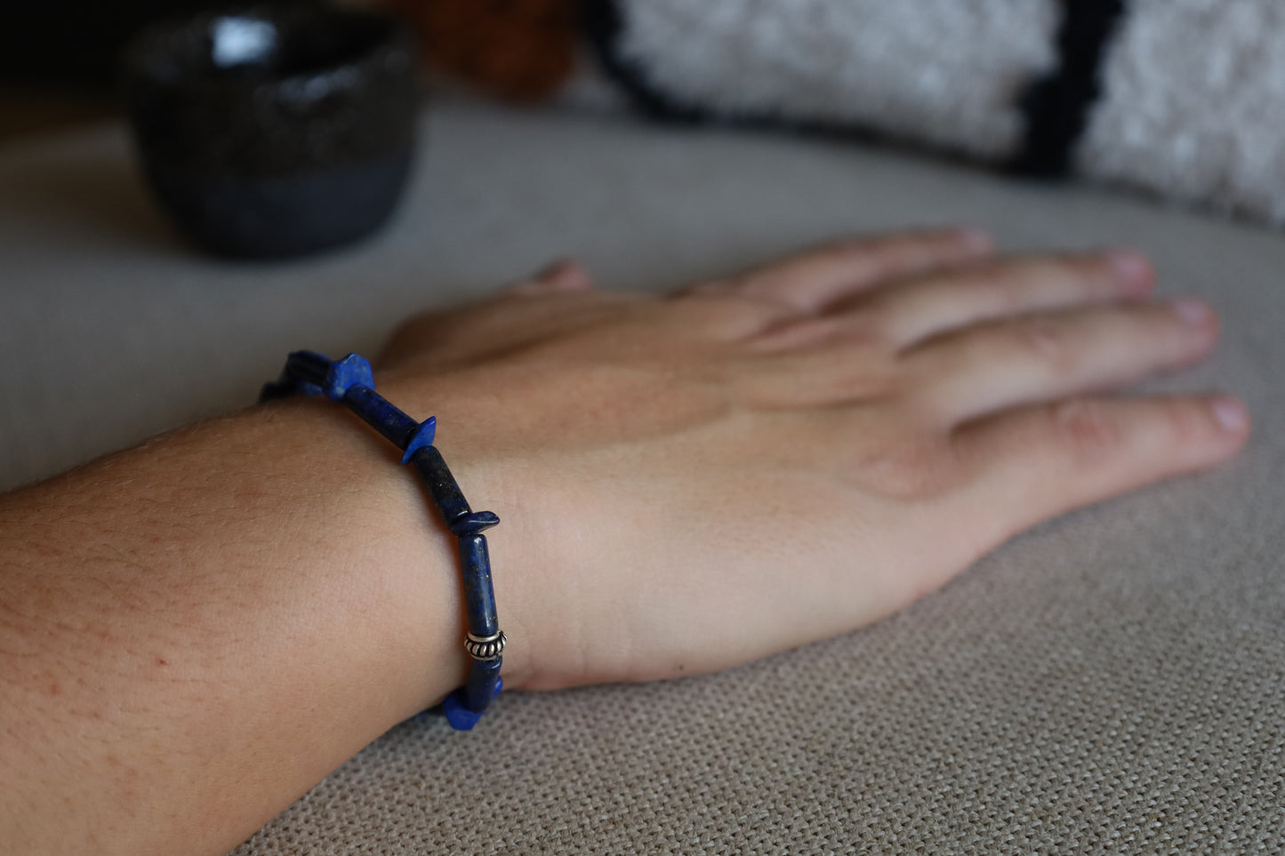 Bracelet en Lapis-Lazuli, Perles Tubulaires, Perles Baroques et Perle Striée Argent