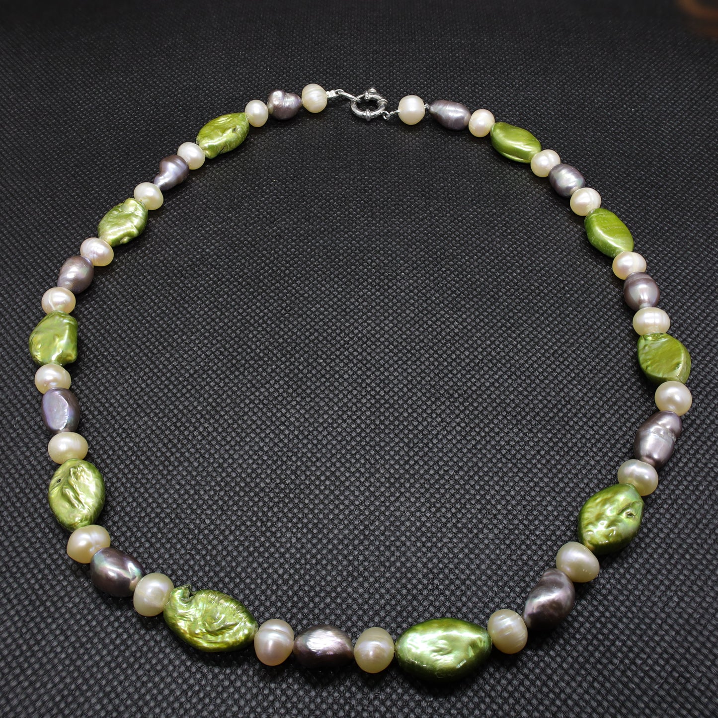 Collier Perles Baroques d'Eau Douce Vert Pastel, Blanc Rosé et Gris