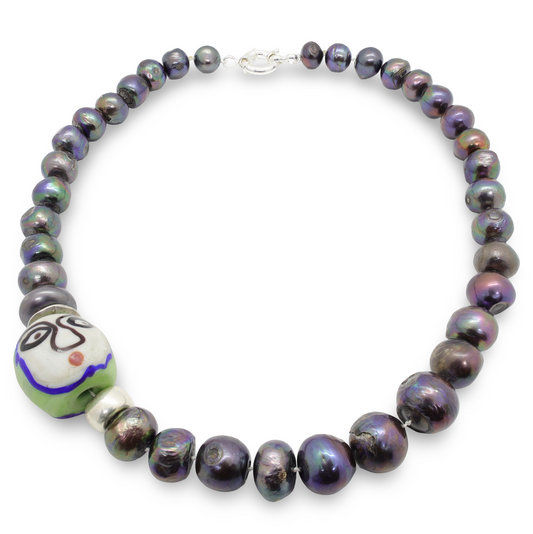 Collier Perles Baroques d'Eau Douce Noires, Pâte de Verre "Visage" et Perles Intercalaires Argent